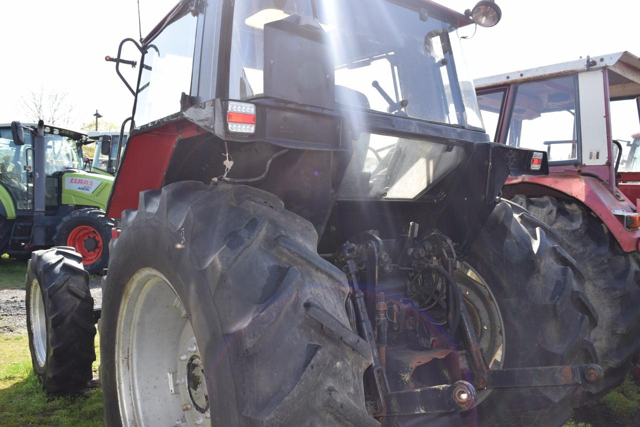 Case-IH 844 XLN - Τρακτέρ: φωτογραφία 3 Case-IH 844 XLN - Τρακτέρ: φωτογραφία 3