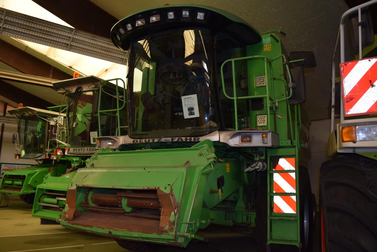 Deutz-Fahr 5660 HTS - Θεριζοαλωνιστική μηχανή: φωτογραφία 2 Deutz-Fahr 5660 HTS - Θεριζοαλωνιστική μηχανή: φωτογραφία 2