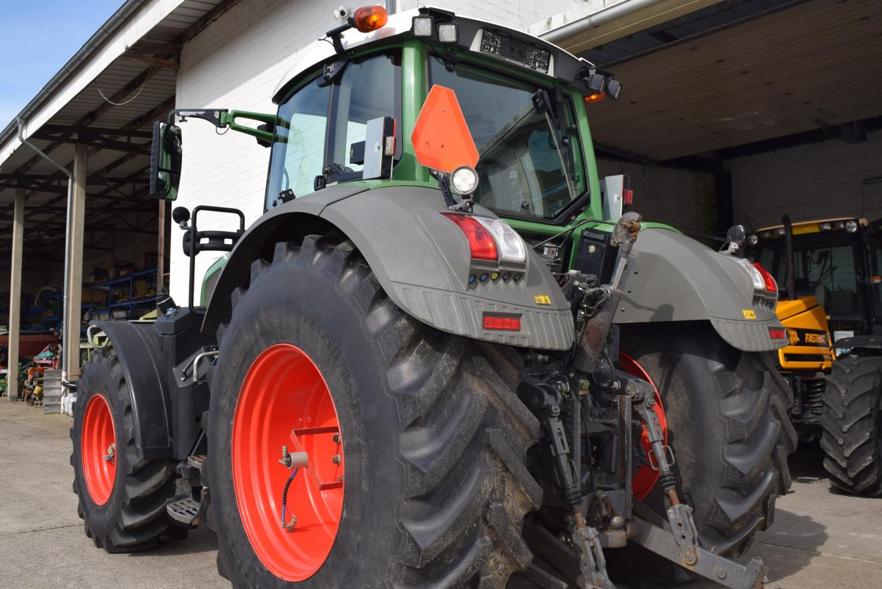 Fendt 826 Vario ProfiPlus, - Τρακτέρ: φωτογραφία 5 Fendt 826 Vario ProfiPlus, - Τρακτέρ: φωτογραφία 5