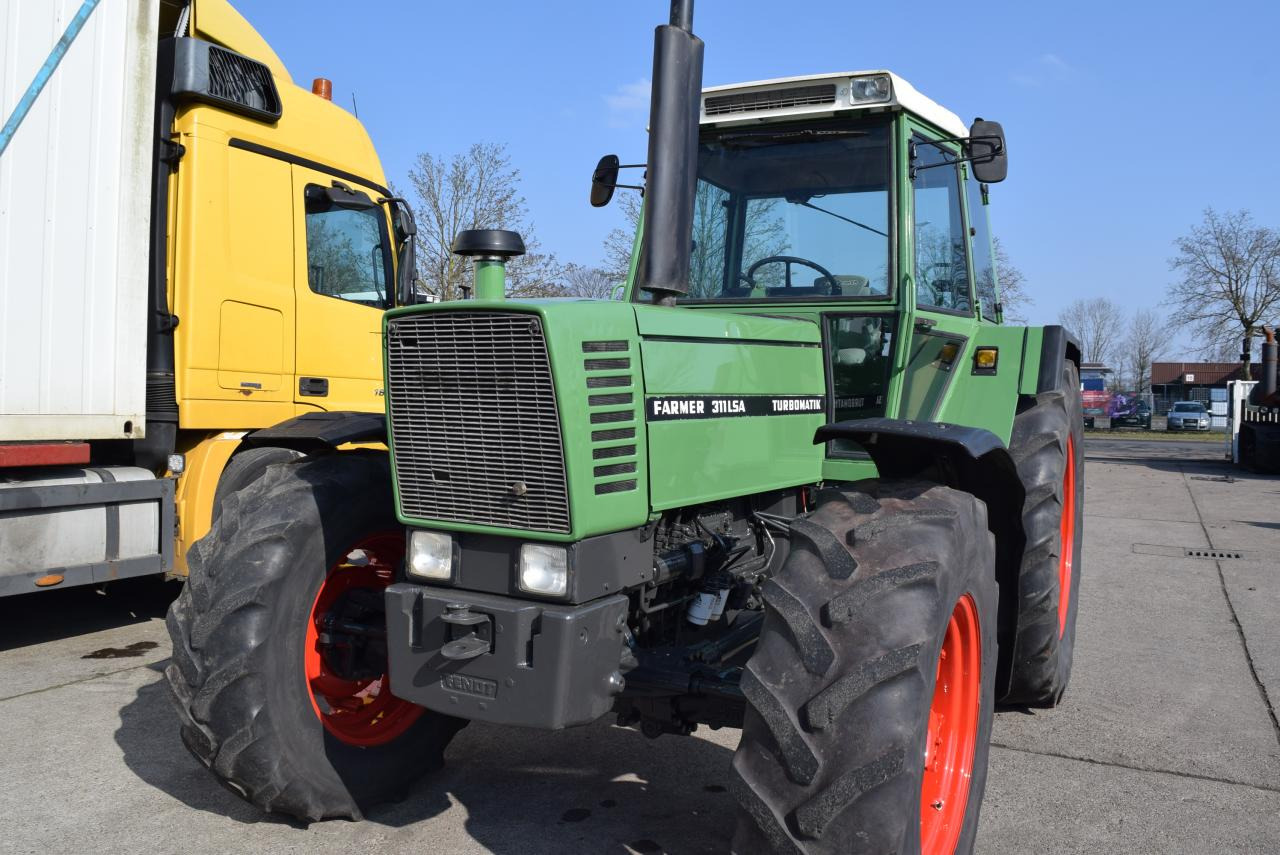 Fendt Farmer 311 LSA - Τρακτέρ: φωτογραφία 3 Fendt Farmer 311 LSA - Τρακτέρ: φωτογραφία 3