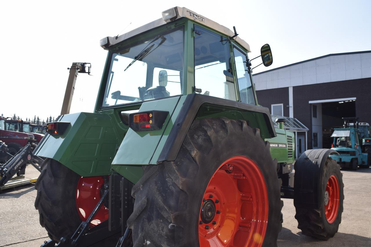 Fendt Farmer 311 LSA - Τρακτέρ: φωτογραφία 5 Fendt Farmer 311 LSA - Τρακτέρ: φωτογραφία 5