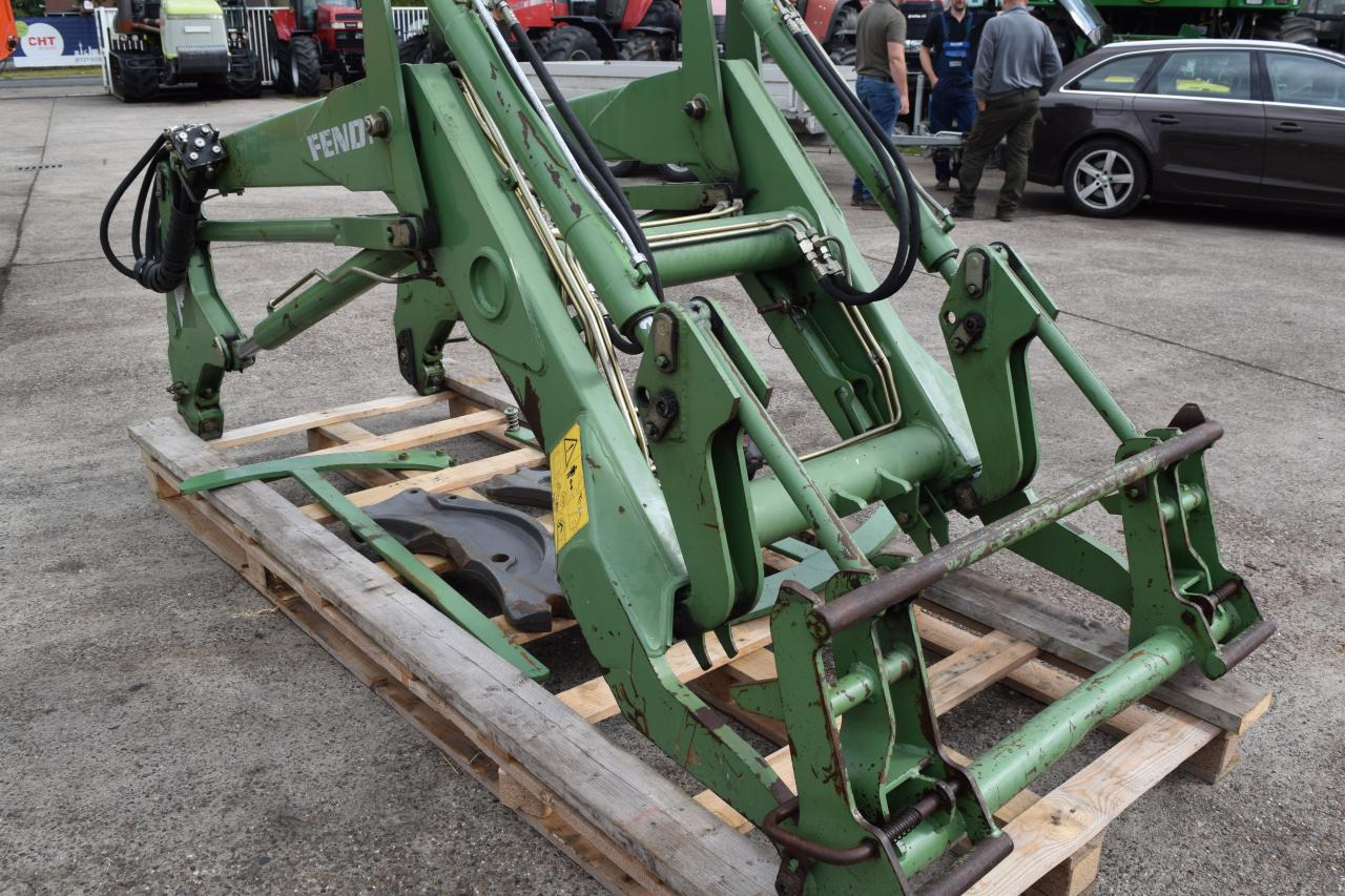 Fendt Frontlader für Serie 400 - Φορτωτησ για τρακτερ: φωτογραφία 5 Fendt Frontlader für Serie 400 - Φορτωτησ για τρακτερ: φωτογραφία 5
