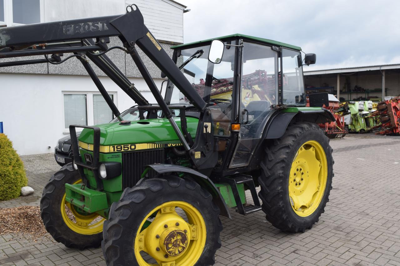 John Deere 1950 - Τρακτέρ: φωτογραφία 1 John Deere 1950 - Τρακτέρ: φωτογραφία 1
