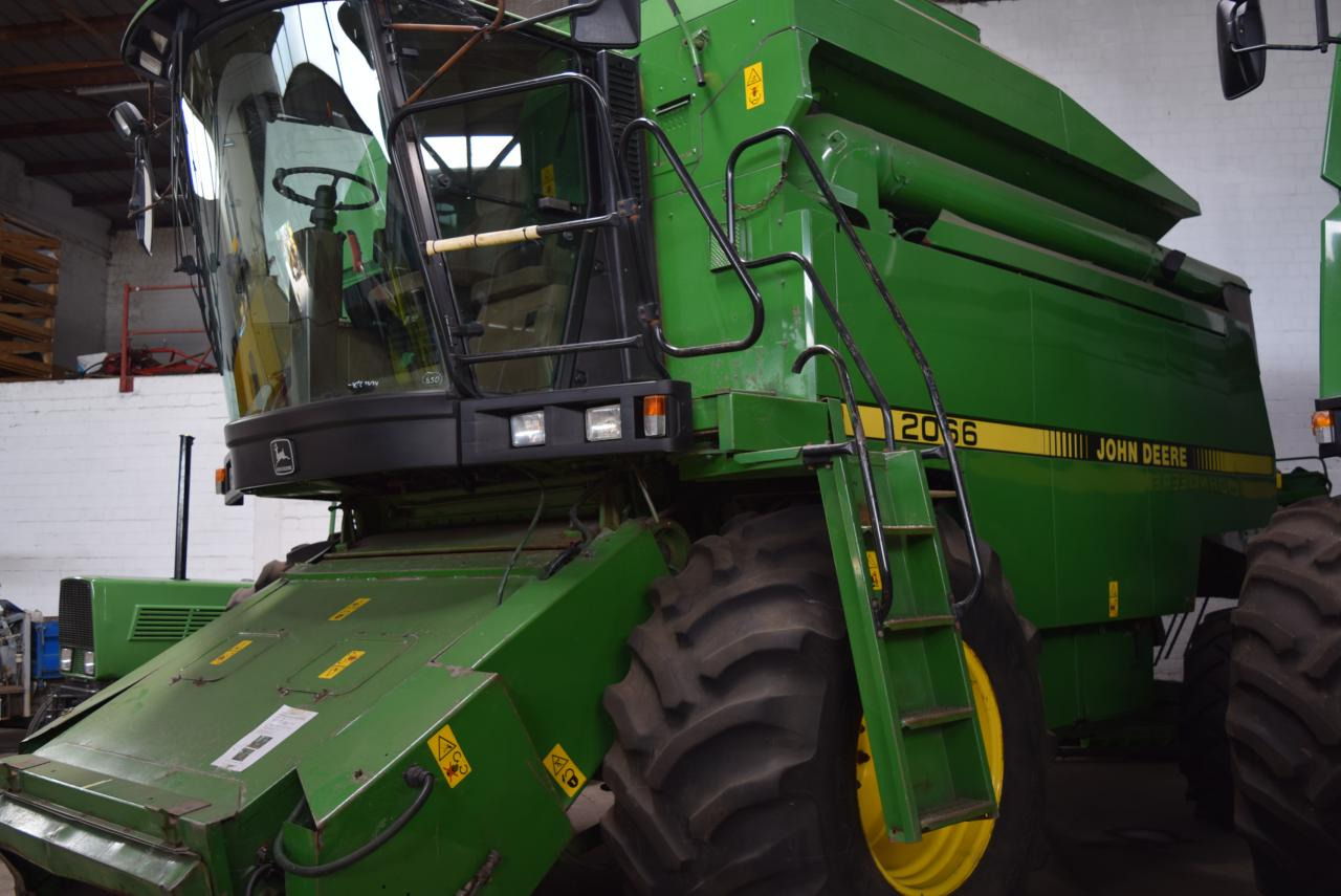 John Deere 2066 - Θεριζοαλωνιστική μηχανή: φωτογραφία 1 John Deere 2066 - Θεριζοαλωνιστική μηχανή: φωτογραφία 1