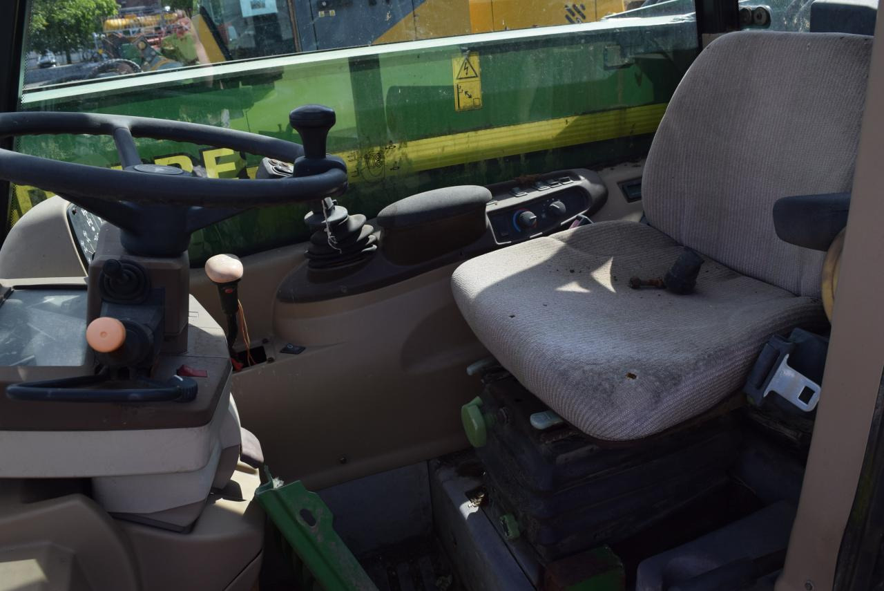 John Deere 3200 - Τηλεσκοπικός φορτωτής: φωτογραφία 5 John Deere 3200 - Τηλεσκοπικός φορτωτής: φωτογραφία 5