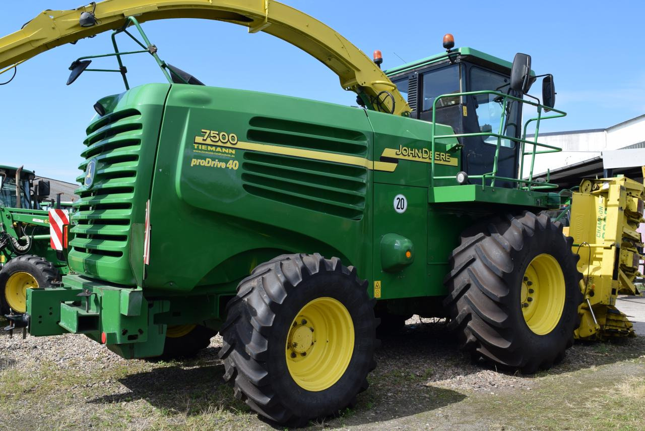 John Deere 7400 - Ενσιρωτική μηχανή: φωτογραφία 4 John Deere 7400 - Ενσιρωτική μηχανή: φωτογραφία 4