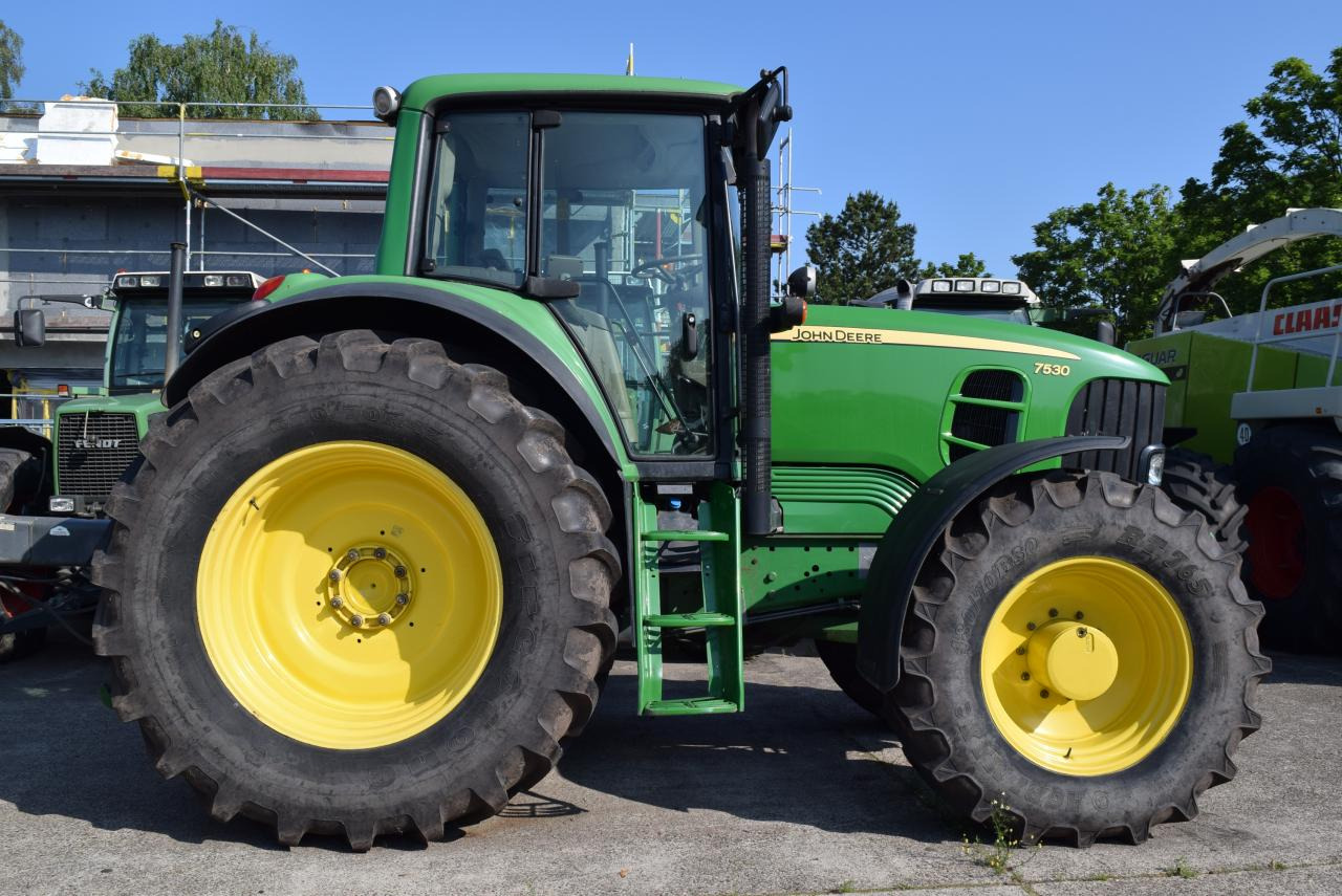 John Deere 7530 Premium - Τρακτέρ: φωτογραφία 3 John Deere 7530 Premium - Τρακτέρ: φωτογραφία 3