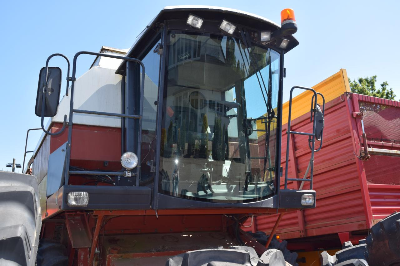 Laverda L624 - Θεριζοαλωνιστική μηχανή: φωτογραφία 3 Laverda L624 - Θεριζοαλωνιστική μηχανή: φωτογραφία 3