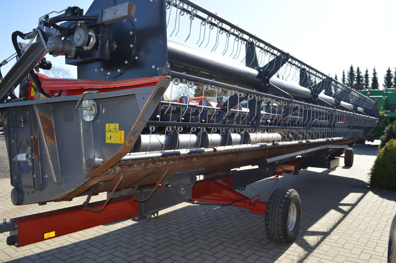 Massey Ferguson MF 7030 *Schneidwerk* - Θεριζοαλωνιστική μηχανή - κεφαλή: φωτογραφία 4 Massey Ferguson MF 7030 *Schneidwerk* - Θεριζοαλωνιστική μηχανή - κεφαλή: φωτογραφία 4