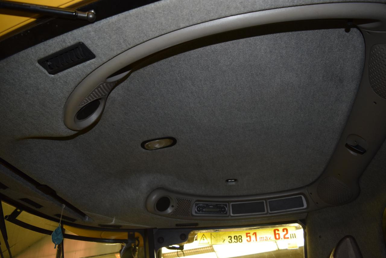 Θεριζοαλωνιστική μηχανή New Holland CR 9090 Elevation: φωτογραφία 8 Θεριζοαλωνιστική μηχανή New Holland CR 9090 Elevation: φωτογραφία 8