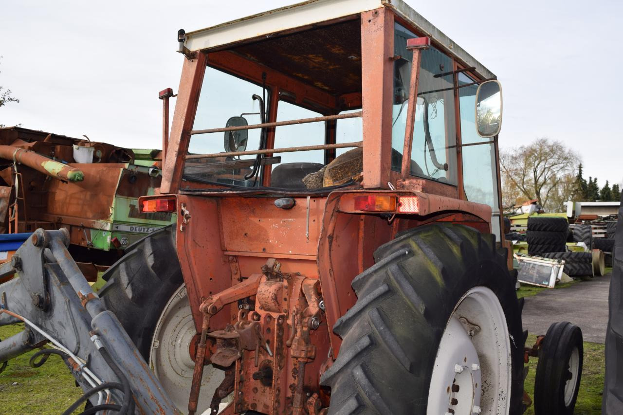 Renault 651 - Τρακτέρ: φωτογραφία 5 Renault 651 - Τρακτέρ: φωτογραφία 5