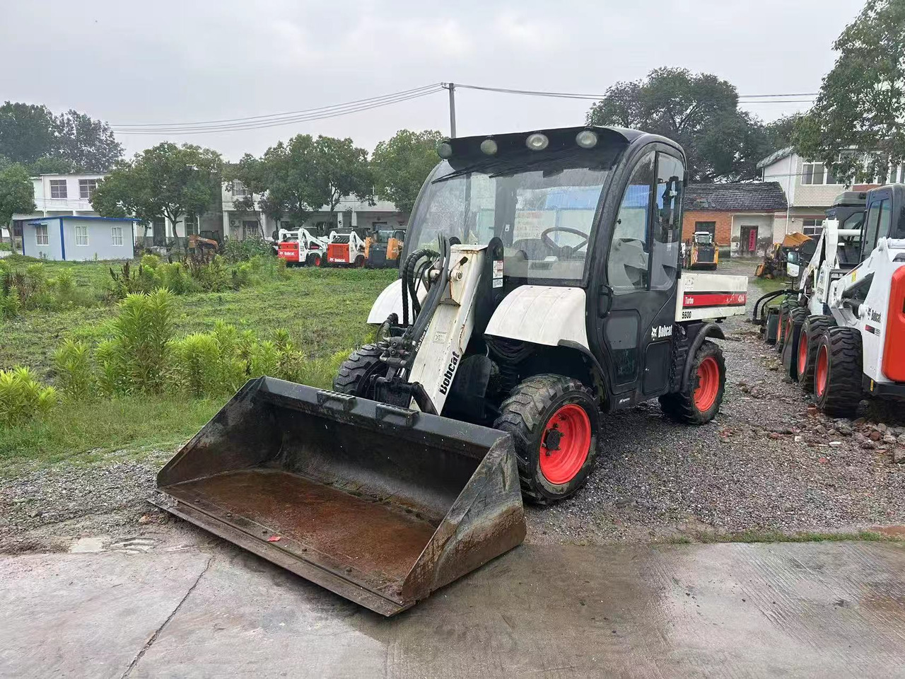 BOBCAT 5600 Toolcat - Φορτωτής πλάγιας ολίσθησης: φωτογραφία 3 BOBCAT 5600 Toolcat - Φορτωτής πλάγιας ολίσθησης: φωτογραφία 3