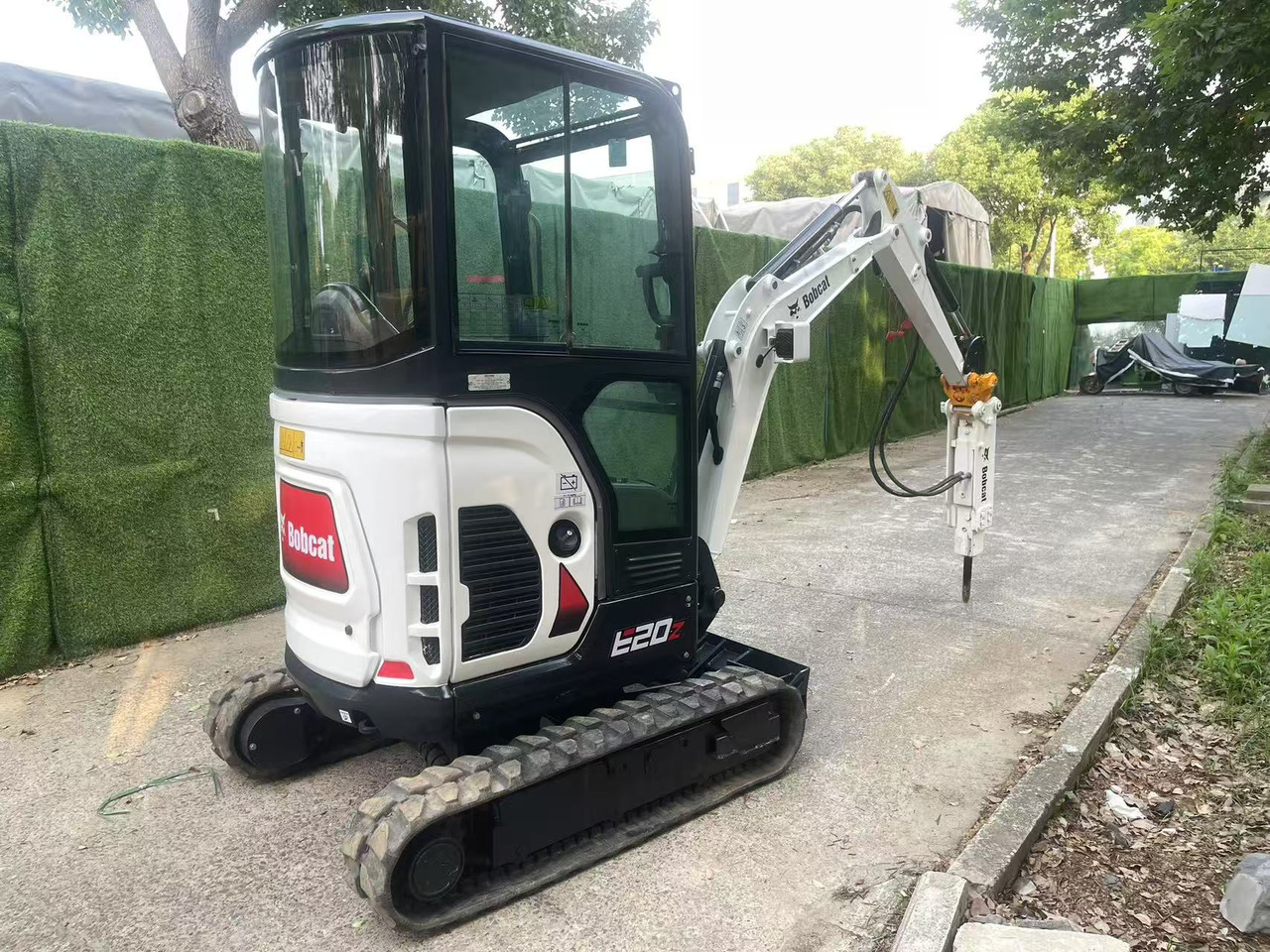 Bobcat E20Z - Μίνι εκσκαφέας: φωτογραφία 4 Bobcat E20Z - Μίνι εκσκαφέας: φωτογραφία 4