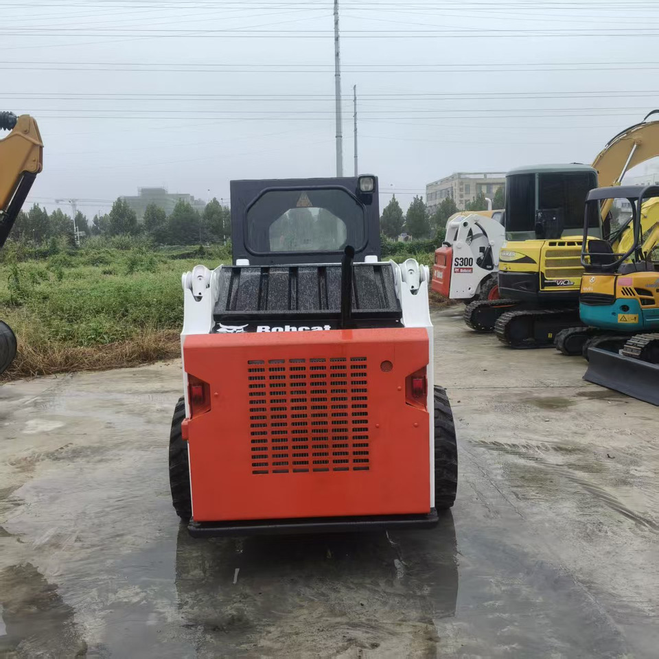 Bobcat S300 - Φορτωτής πλάγιας ολίσθησης: φωτογραφία 3 Bobcat S300 - Φορτωτής πλάγιας ολίσθησης: φωτογραφία 3