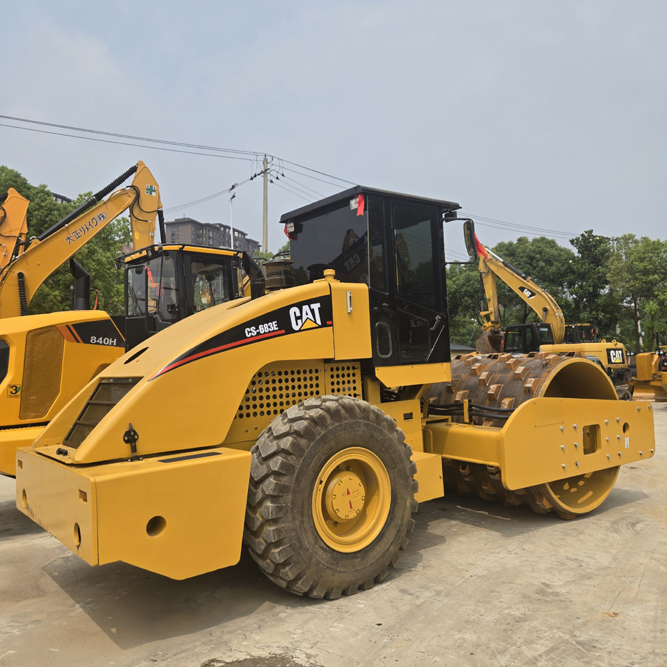 CAT CS683E - Οδοστρωτήρες: φωτογραφία 4 CAT CS683E - Οδοστρωτήρες: φωτογραφία 4