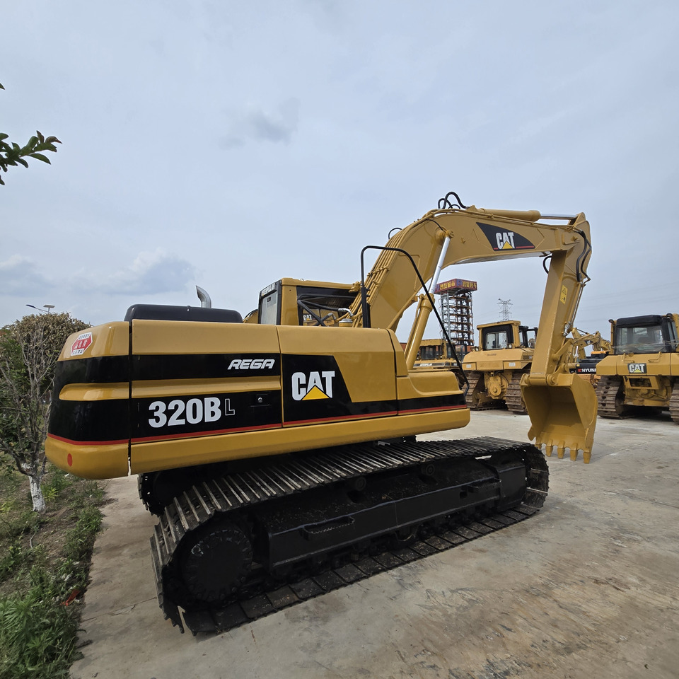 CATERPILLAR 320BL - Ερπυστριοφόρος εκσκαφέας: φωτογραφία 4 CATERPILLAR 320BL - Ερπυστριοφόρος εκσκαφέας: φωτογραφία 4