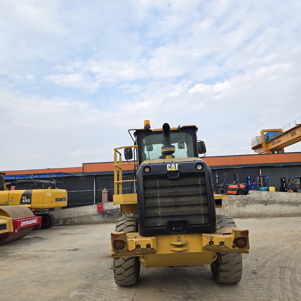 CATERPILLAR 924K - Τροχοφόρος εκσκαφέας: φωτογραφία 5 CATERPILLAR 924K - Τροχοφόρος εκσκαφέας: φωτογραφία 5