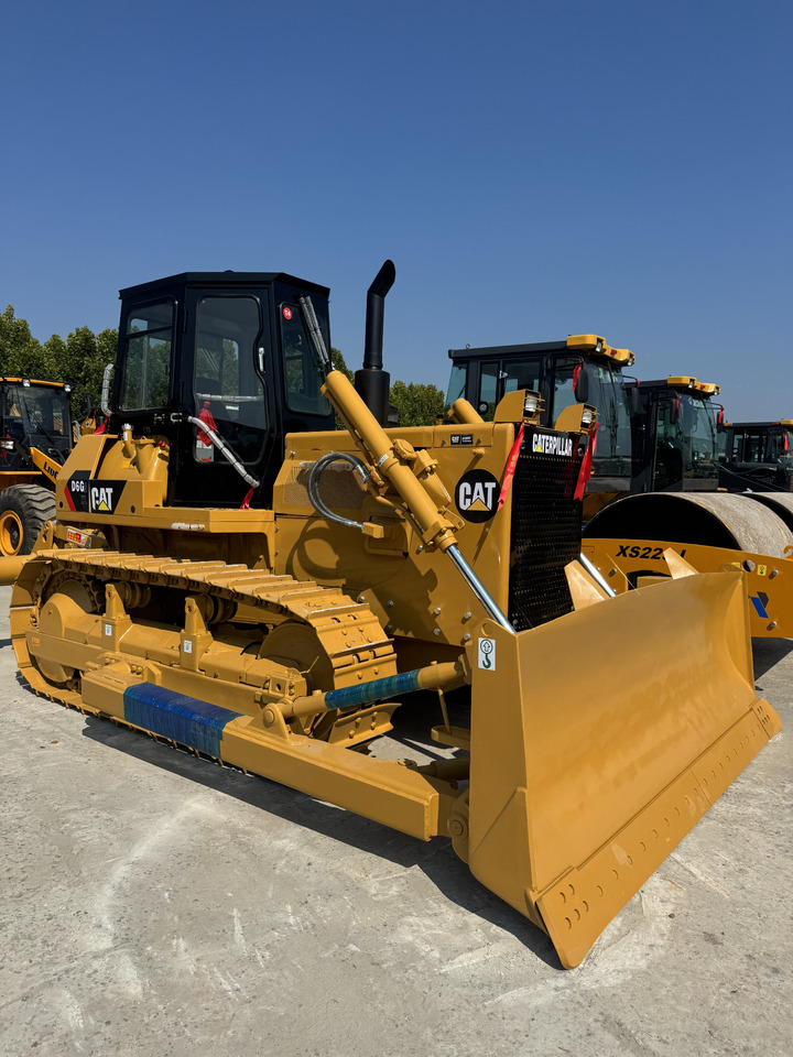 CATERPILLAR D6G - Μπουλντόζα: φωτογραφία 1 CATERPILLAR D6G - Μπουλντόζα: φωτογραφία 1