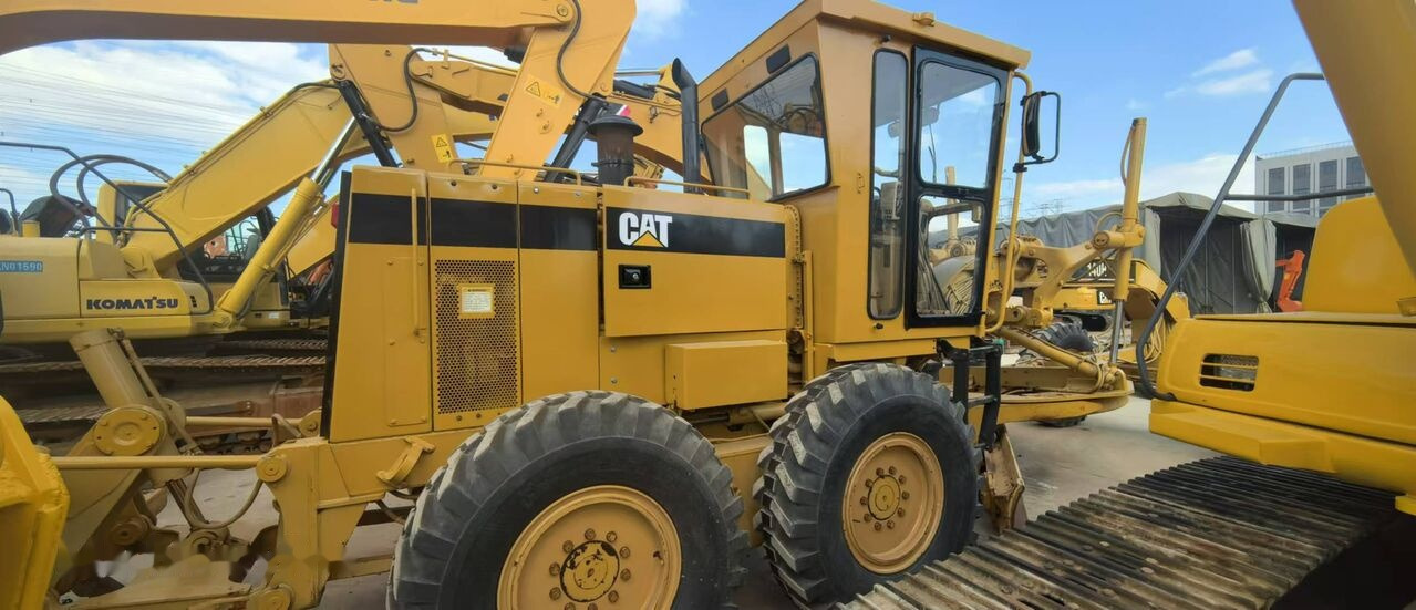 Caterpillar 140H - Γκρέιντερ: φωτογραφία 1 Caterpillar 140H - Γκρέιντερ: φωτογραφία 1