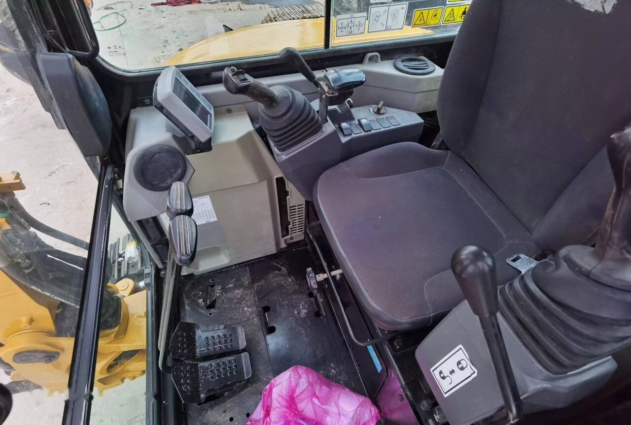 Caterpillar 303.5E - Μίνι εκσκαφέας: φωτογραφία 5 Caterpillar 303.5E - Μίνι εκσκαφέας: φωτογραφία 5