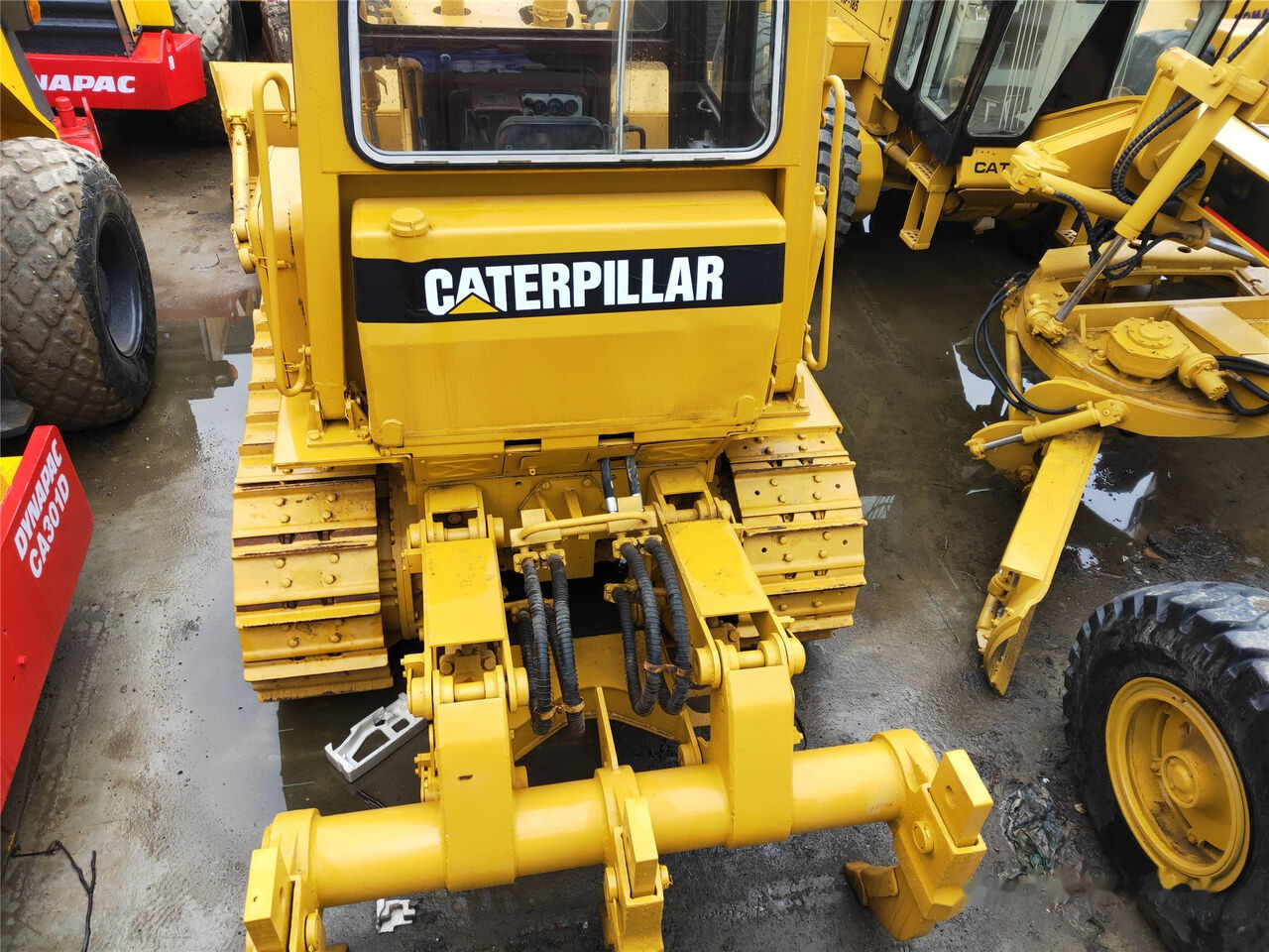 Caterpillar D6D - Μπουλντόζα: φωτογραφία 1 Caterpillar D6D - Μπουλντόζα: φωτογραφία 1