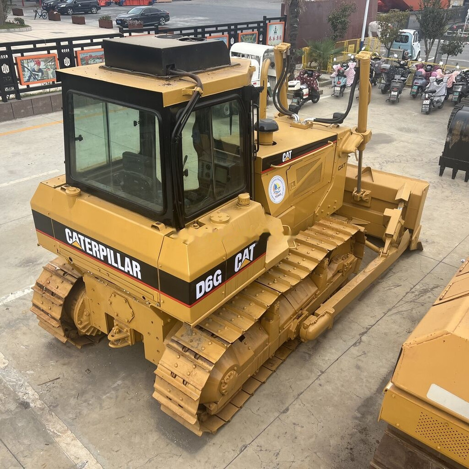 Caterpillar D6G - Μπουλντόζα: φωτογραφία 1 Caterpillar D6G - Μπουλντόζα: φωτογραφία 1