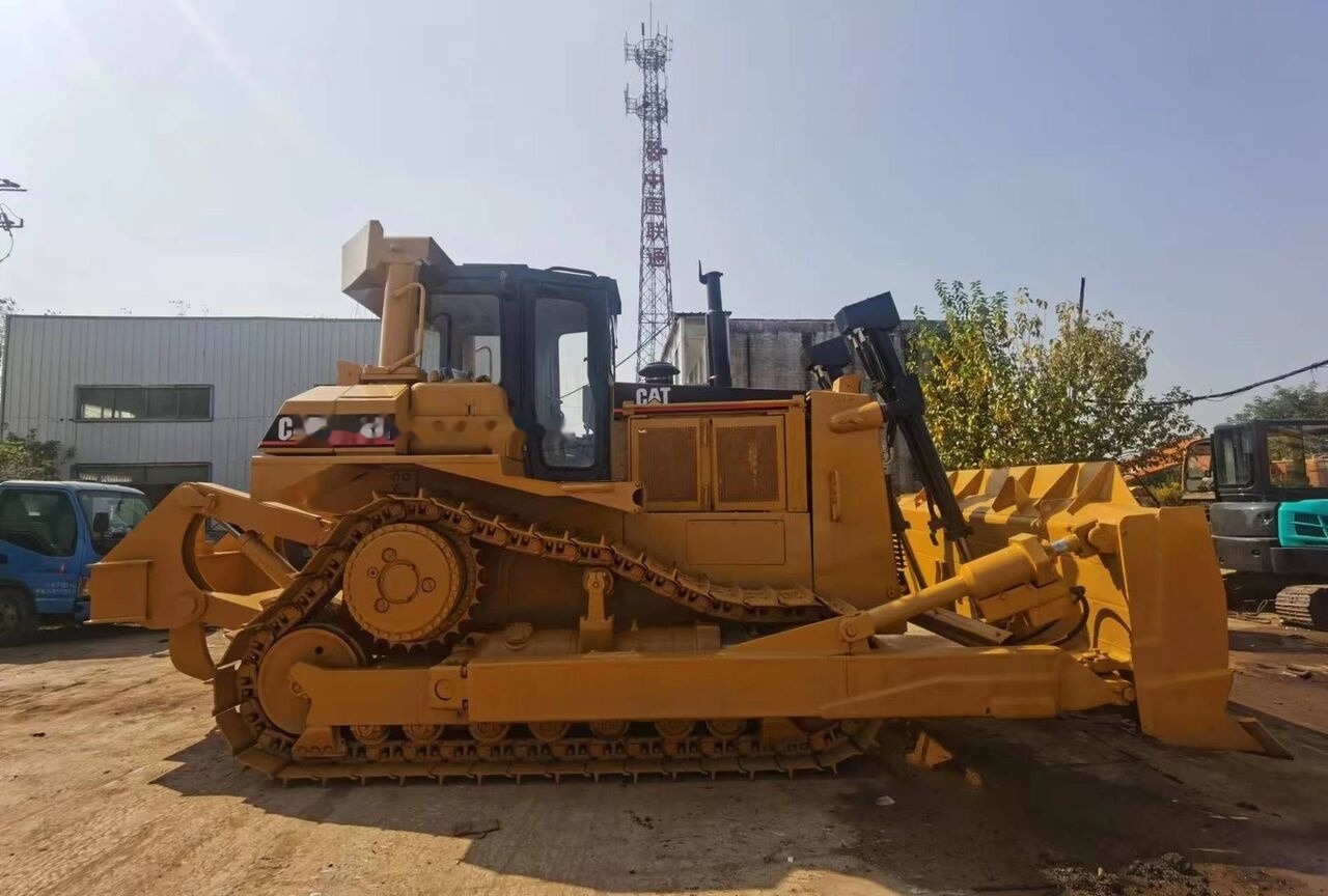 Caterpillar D8R - Μπουλντόζα: φωτογραφία 1 Caterpillar D8R - Μπουλντόζα: φωτογραφία 1