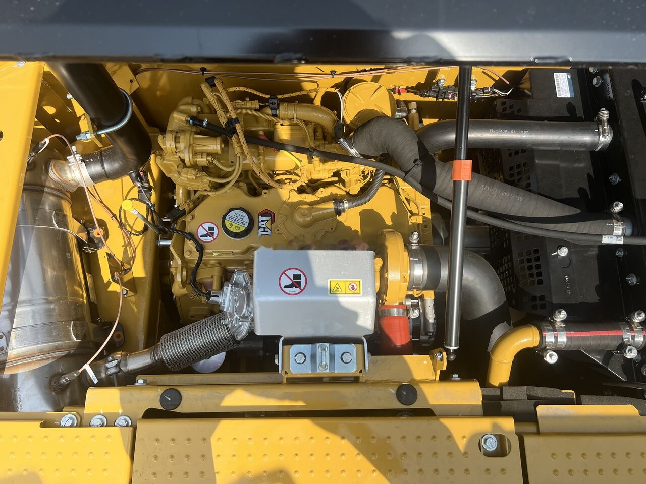 Καινούριο Τροχοφόρος εκσκαφέας Caterpillar M315GC NEW MACHINE: φωτογραφία 10