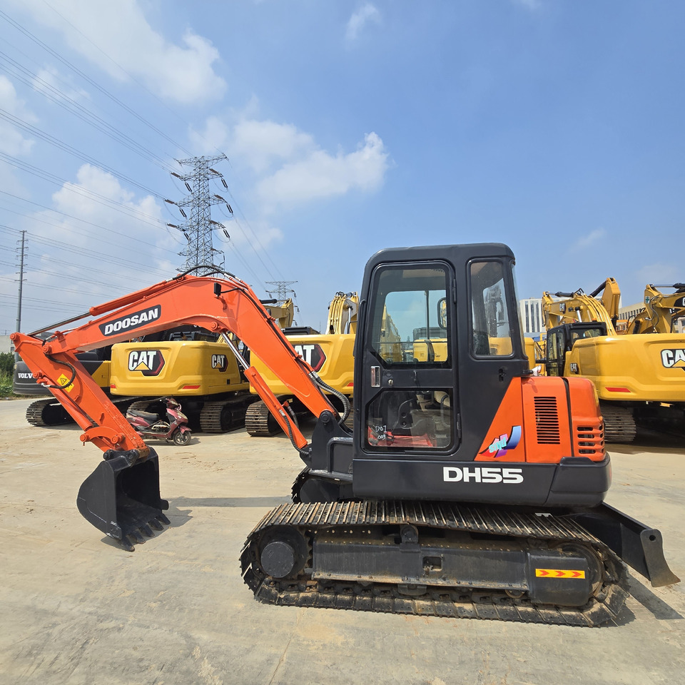 DOOSAN DH55 - Μίνι εκσκαφέας: φωτογραφία 1 DOOSAN DH55 - Μίνι εκσκαφέας: φωτογραφία 1