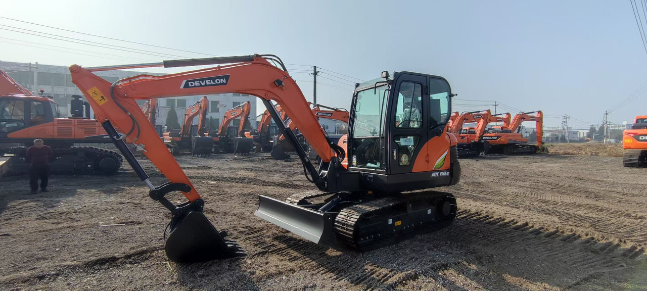 DOOSAN DX60E - Μίνι εκσκαφέας: φωτογραφία 2 DOOSAN DX60E - Μίνι εκσκαφέας: φωτογραφία 2