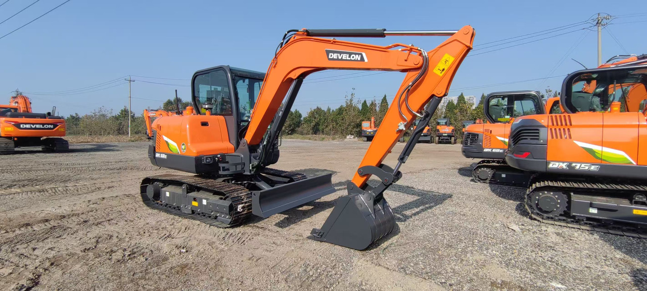 DOOSAN DX60E - Μίνι εκσκαφέας: φωτογραφία 1 DOOSAN DX60E - Μίνι εκσκαφέας: φωτογραφία 1