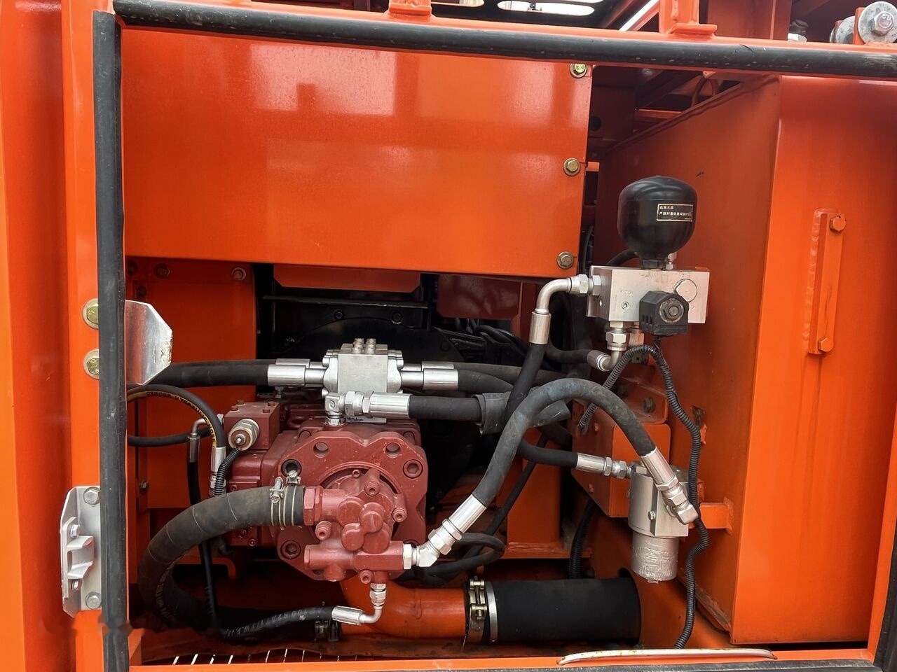 Doosan DH150LC-7 - Ερπυστριοφόρος εκσκαφέας: φωτογραφία 2 Doosan DH150LC-7 - Ερπυστριοφόρος εκσκαφέας: φωτογραφία 2