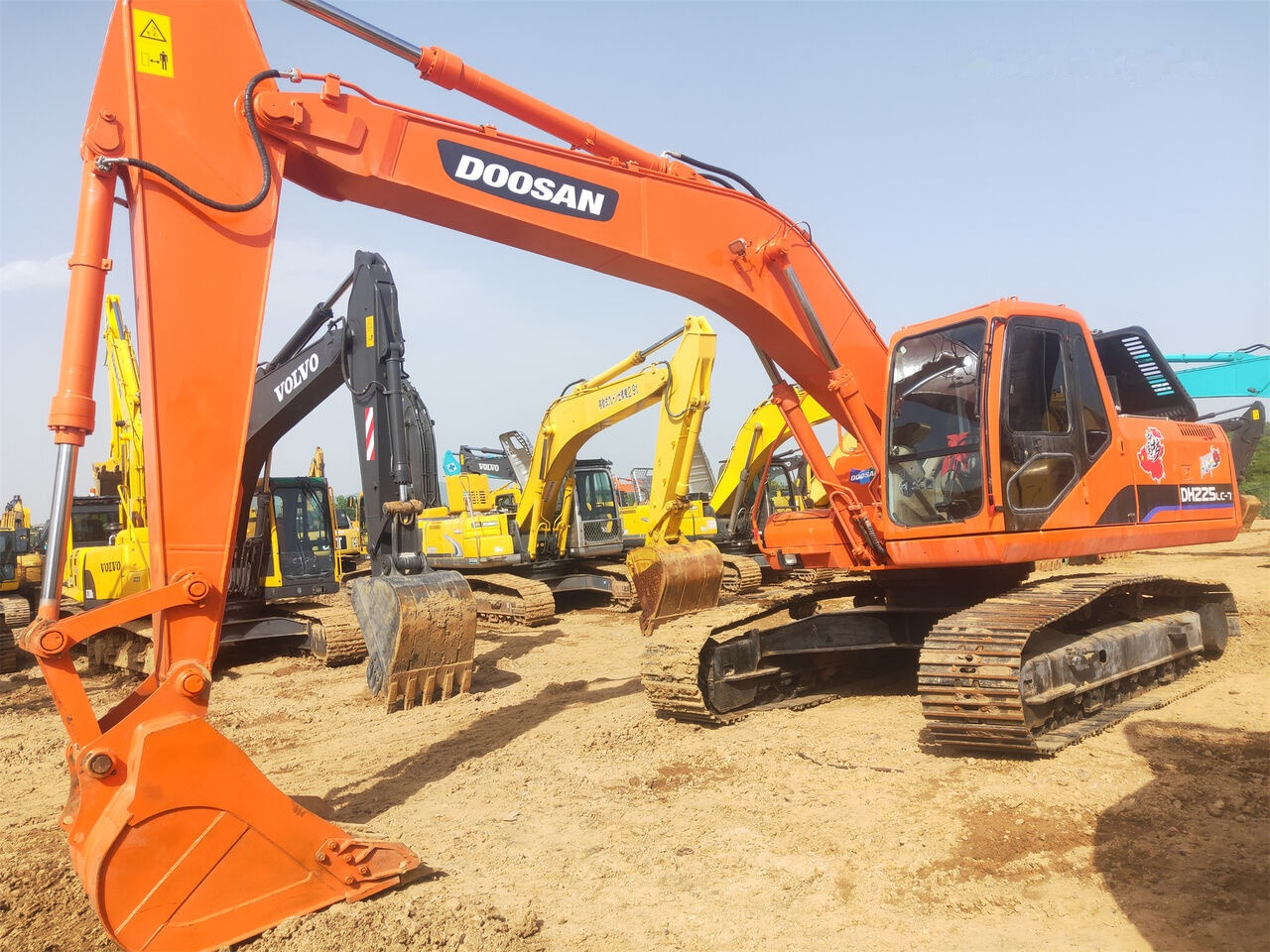 Doosan DH225LC-7 - Ερπυστριοφόρος εκσκαφέας: φωτογραφία 3 Doosan DH225LC-7 - Ερπυστριοφόρος εκσκαφέας: φωτογραφία 3