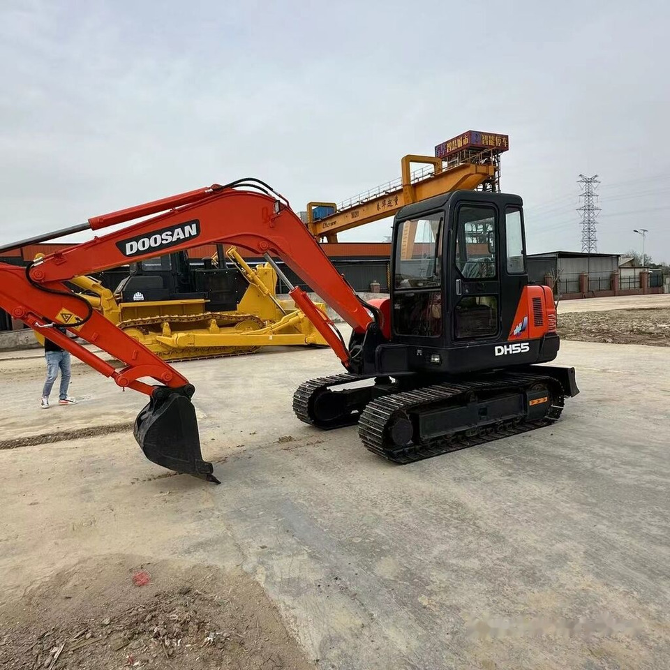 Doosan DH55 - Μίνι εκσκαφέας: φωτογραφία 3 Doosan DH55 - Μίνι εκσκαφέας: φωτογραφία 3