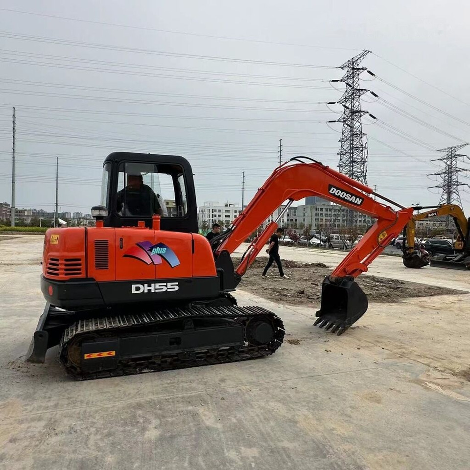 Doosan DH55 - Μίνι εκσκαφέας: φωτογραφία 1 Doosan DH55 - Μίνι εκσκαφέας: φωτογραφία 1