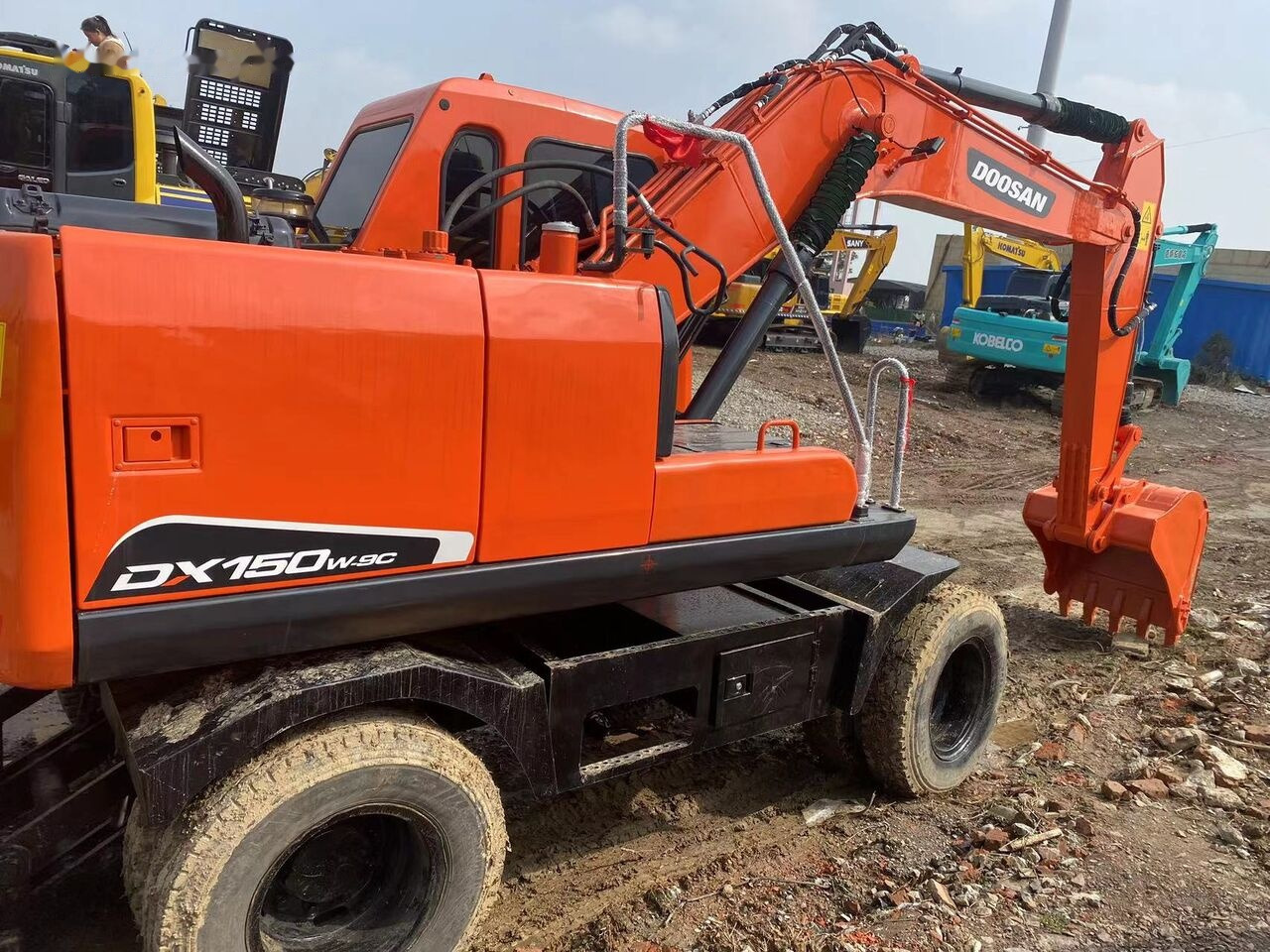 Doosan DX150W - Τροχοφόρος εκσκαφέας: φωτογραφία 5 Doosan DX150W - Τροχοφόρος εκσκαφέας: φωτογραφία 5