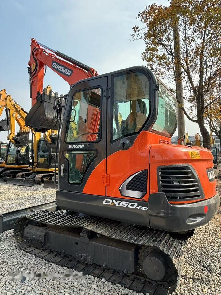 Μίνι εκσκαφέας Doosan DX60: φωτογραφία 11