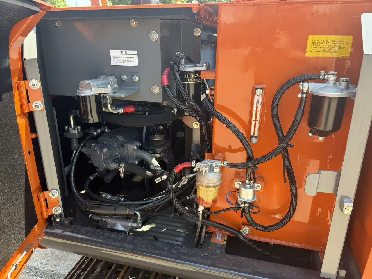 HITACHI ZX60 - Εκσκαφέας: φωτογραφία 5 HITACHI ZX60 - Εκσκαφέας: φωτογραφία 5