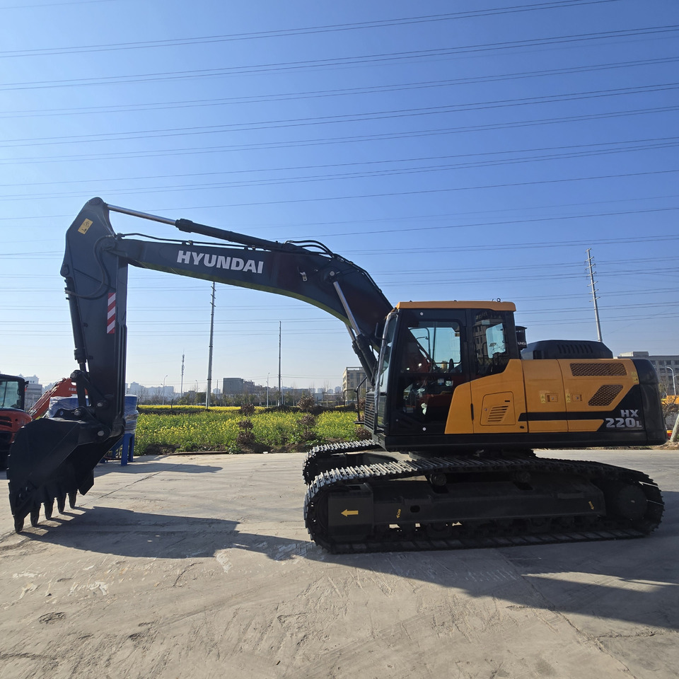 Hyundai HX220L - Ερπυστριοφόρος εκσκαφέας: φωτογραφία 3 Hyundai HX220L - Ερπυστριοφόρος εκσκαφέας: φωτογραφία 3