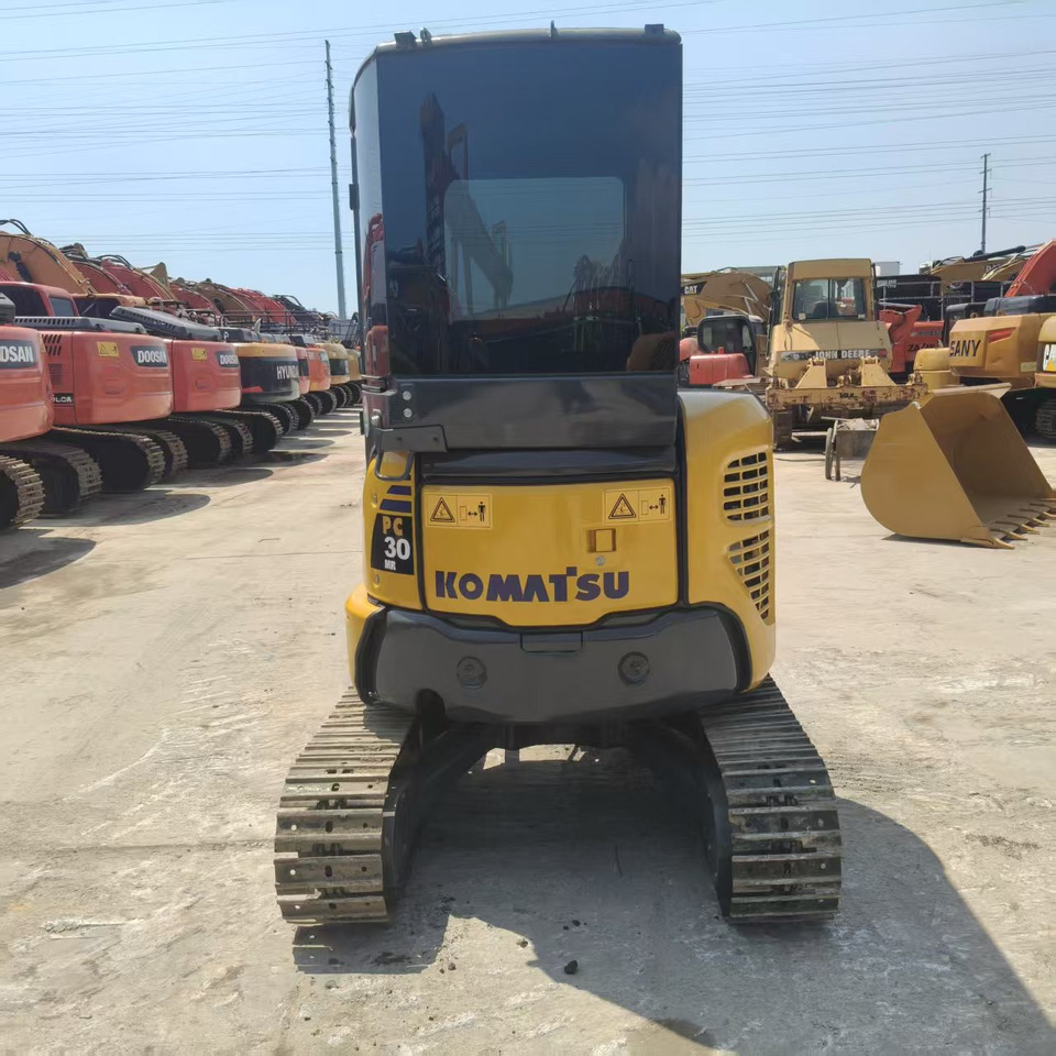 KOMATSU PC30 - Μίνι εκσκαφέας: φωτογραφία 4 KOMATSU PC30 - Μίνι εκσκαφέας: φωτογραφία 4