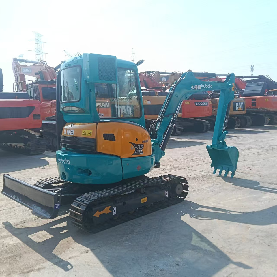 KUBOTA U35 - Μίνι εκσκαφέας: φωτογραφία 1 KUBOTA U35 - Μίνι εκσκαφέας: φωτογραφία 1