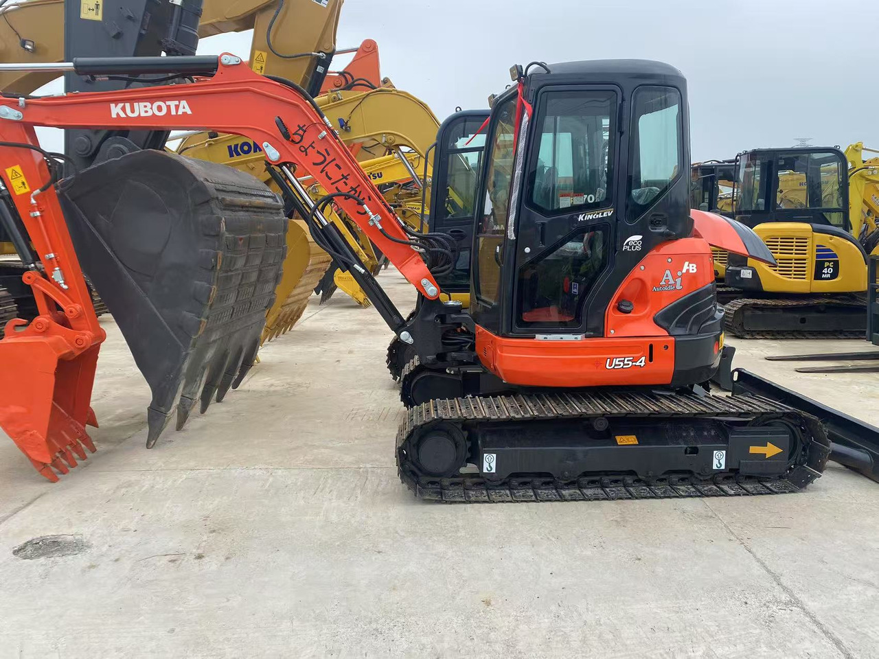 KUBOTA U55-4 - Μίνι εκσκαφέας: φωτογραφία 1 KUBOTA U55-4 - Μίνι εκσκαφέας: φωτογραφία 1