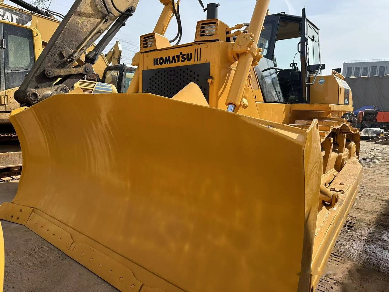 Komatsu D155A-5 - Μπουλντόζα: φωτογραφία 4 Komatsu D155A-5 - Μπουλντόζα: φωτογραφία 4