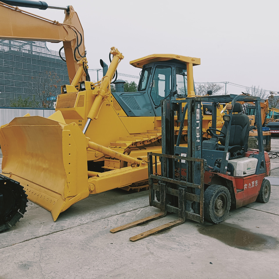 Komatsu D155A-5 - Μπουλντόζα: φωτογραφία 3 Komatsu D155A-5 - Μπουλντόζα: φωτογραφία 3