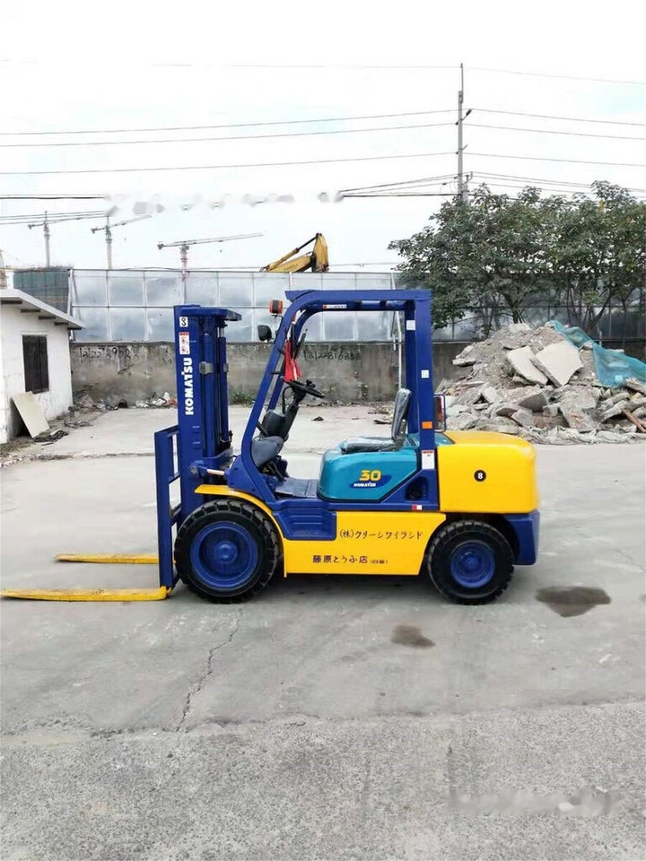 Komatsu FD30 - Πετρελαιοκίνητο περονοφόρο: φωτογραφία 3 Komatsu FD30 - Πετρελαιοκίνητο περονοφόρο: φωτογραφία 3