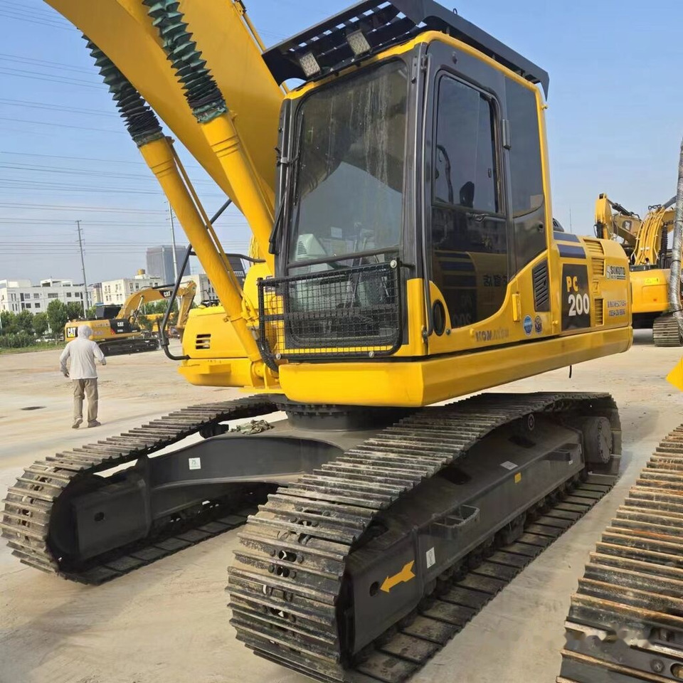 Komatsu PC200-8 - Ερπυστριοφόρος εκσκαφέας: φωτογραφία 3 Komatsu PC200-8 - Ερπυστριοφόρος εκσκαφέας: φωτογραφία 3