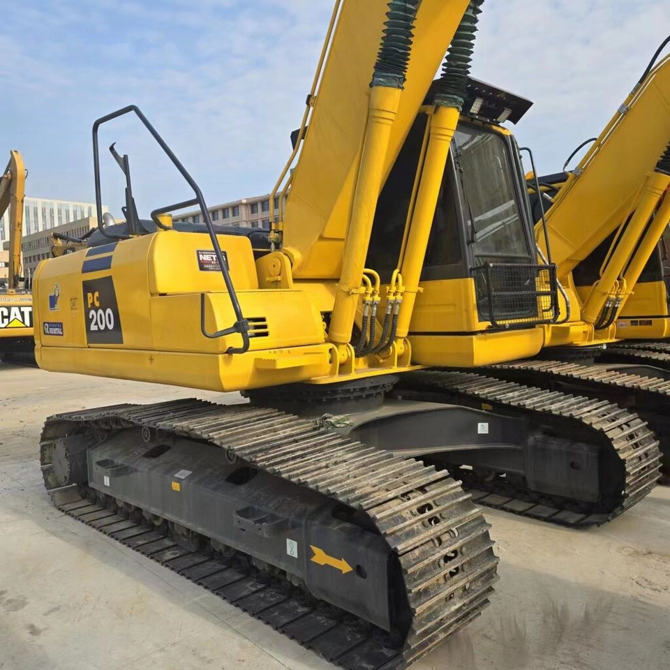 Komatsu PC200-8 - Ερπυστριοφόρος εκσκαφέας: φωτογραφία 4 Komatsu PC200-8 - Ερπυστριοφόρος εκσκαφέας: φωτογραφία 4