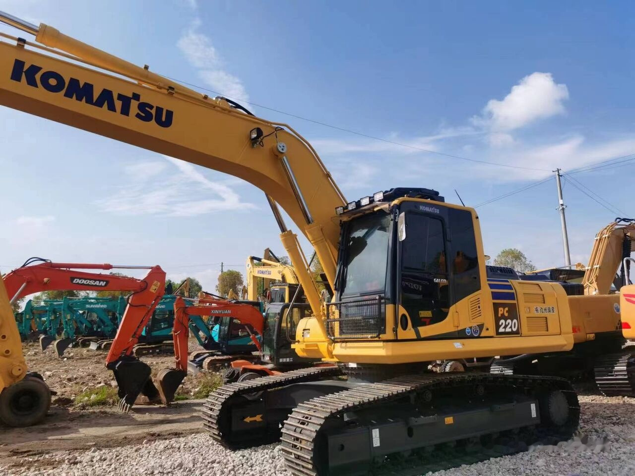 Komatsu PC220-8 MO - Ερπυστριοφόρος εκσκαφέας: φωτογραφία 5 Komatsu PC220-8 MO - Ερπυστριοφόρος εκσκαφέας: φωτογραφία 5