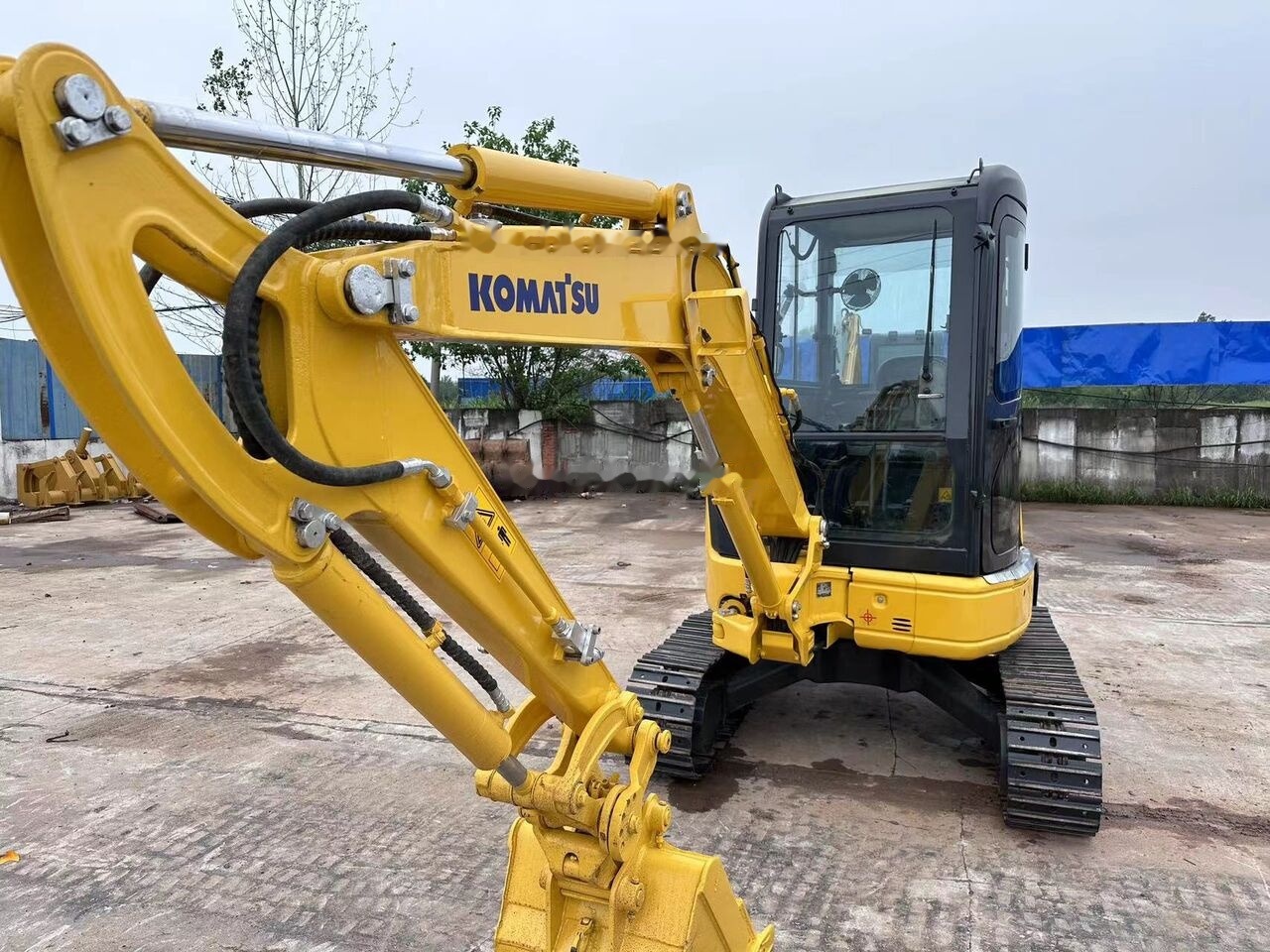 Komatsu PC35 - Μίνι εκσκαφέας: φωτογραφία 3 Komatsu PC35 - Μίνι εκσκαφέας: φωτογραφία 3