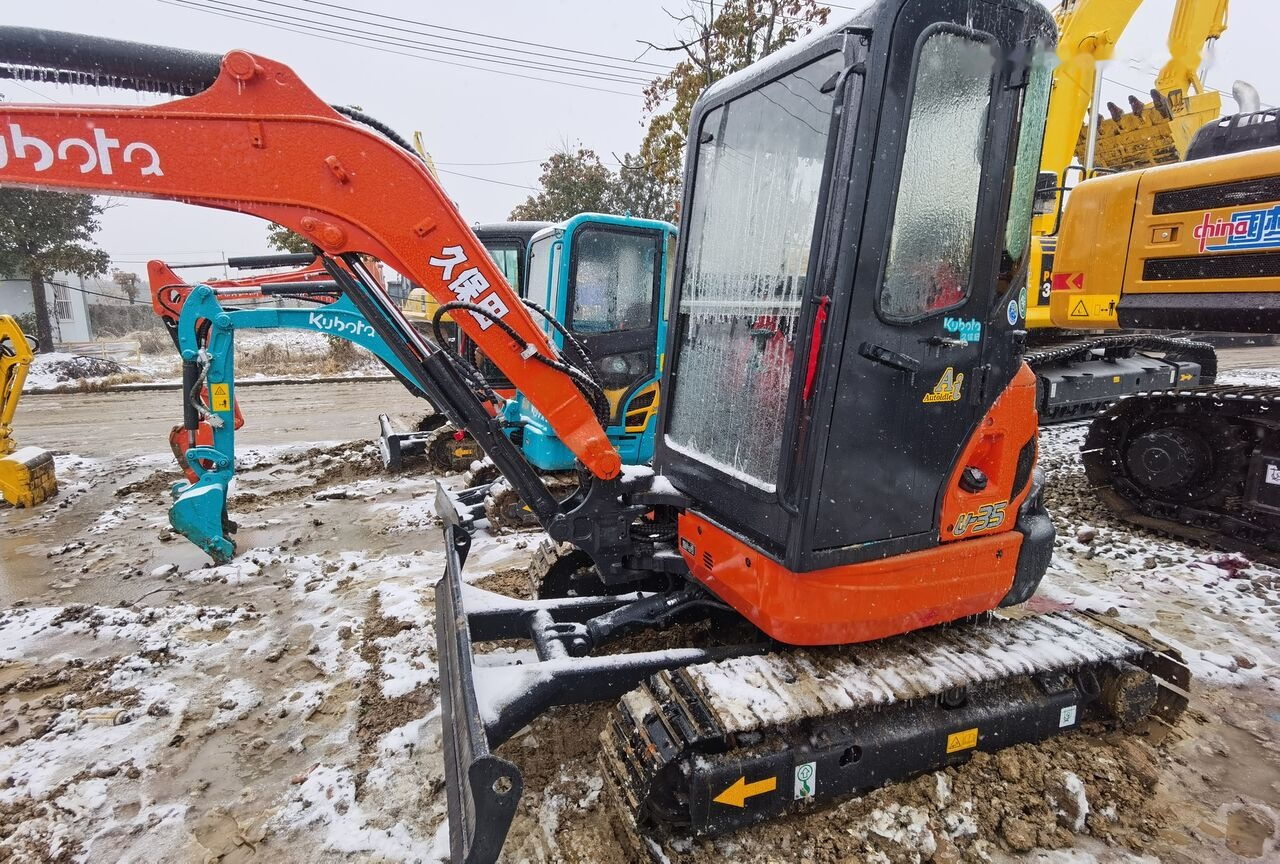 Kubota U35 - Μίνι εκσκαφέας: φωτογραφία 2 Kubota U35 - Μίνι εκσκαφέας: φωτογραφία 2